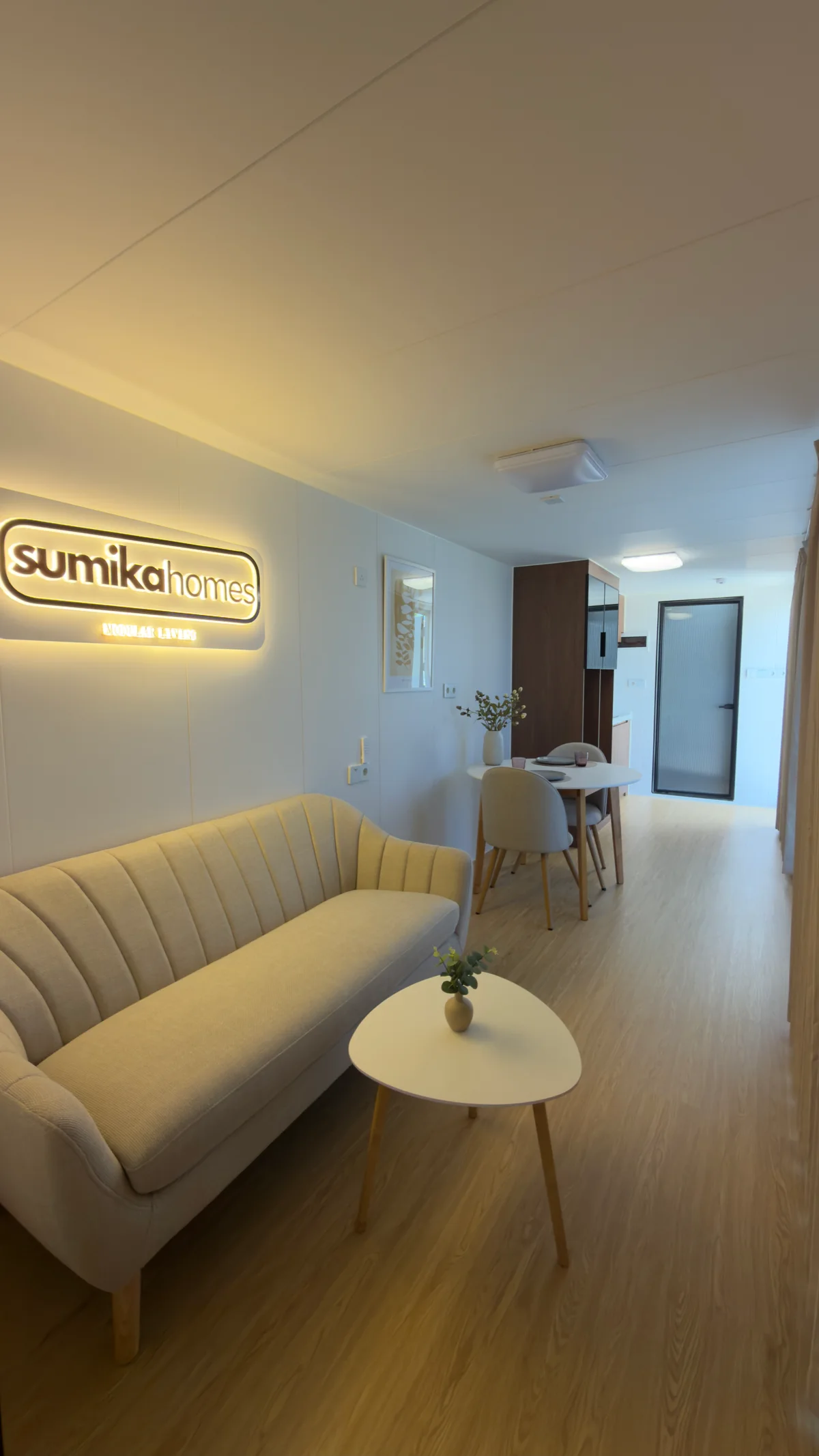 Salón de una cápsula Sumika